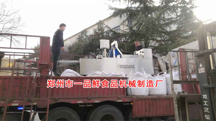 浙江臺州客戶訂購的自動疊片燴面機(jī)發(fā)貨啦(圖1) 浙江臺州客戶訂購的自動疊片燴面機(jī)發(fā)貨啦(圖1)