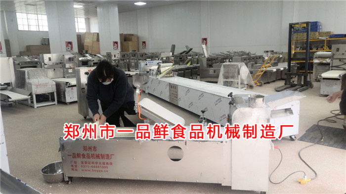 客戶訂購飯店用燴面機(jī)當(dāng)天就發(fā)貨了(圖2) 客戶訂購飯店用燴面機(jī)當(dāng)天就發(fā)貨了(圖2)