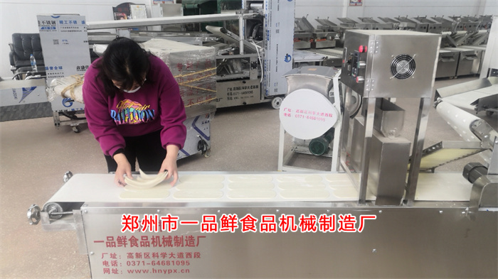 開封王先生更換燴面機選擇一品鮮350型燴面機(圖3) 開封王先生更換燴面機選擇一品鮮350型燴面機(圖3)