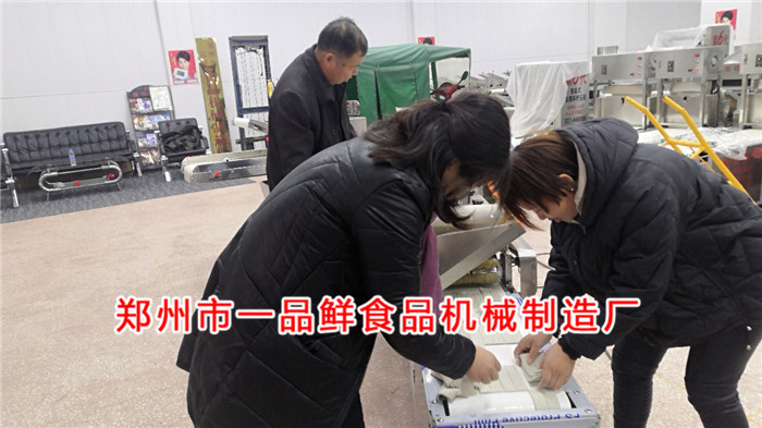 客戶親手操作設(shè)備 客戶親手操作設(shè)備