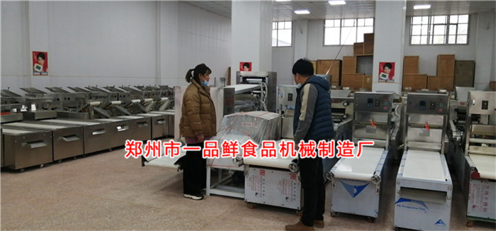 王總講解設備功能 王總講解設備功能