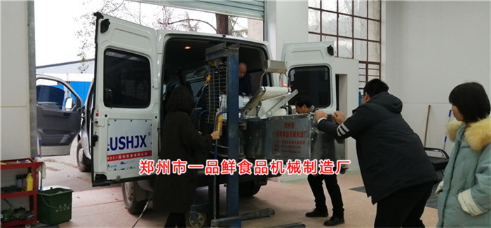 設(shè)備調(diào)試完畢裝車(chē)?yán)? title=