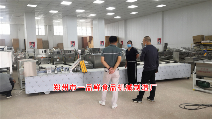 長(zhǎng)沙老客戶考察大型流水線設(shè)備 長(zhǎng)沙老客戶考察大型流水線設(shè)備